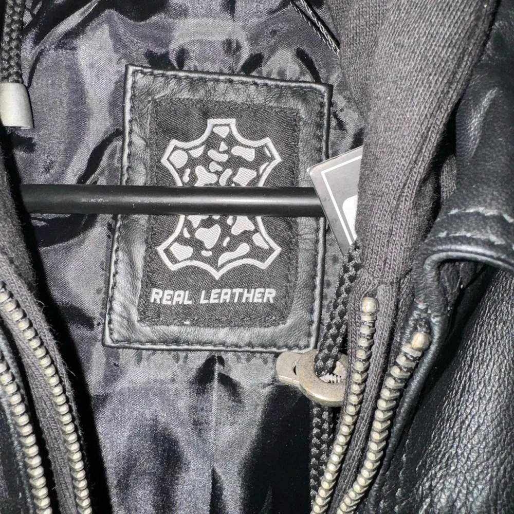 Black leather jacket Medium - Picture 2 of 5
